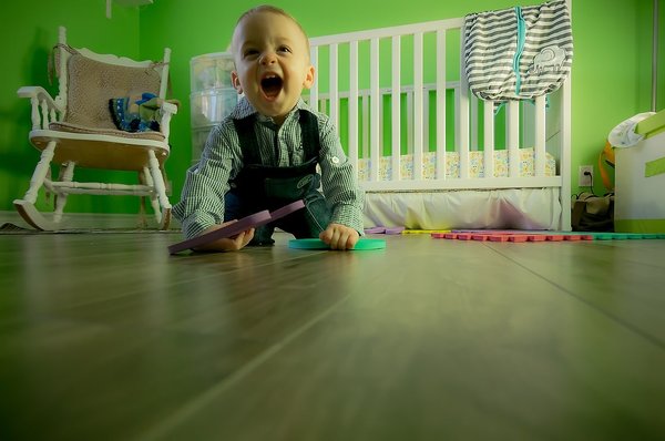 Comment créer un espace d’exploration pour favoriser la motricité libre de l’enfant ?