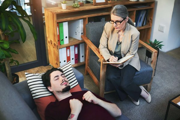 Comment trouver un bon praticien d'hypnose ?